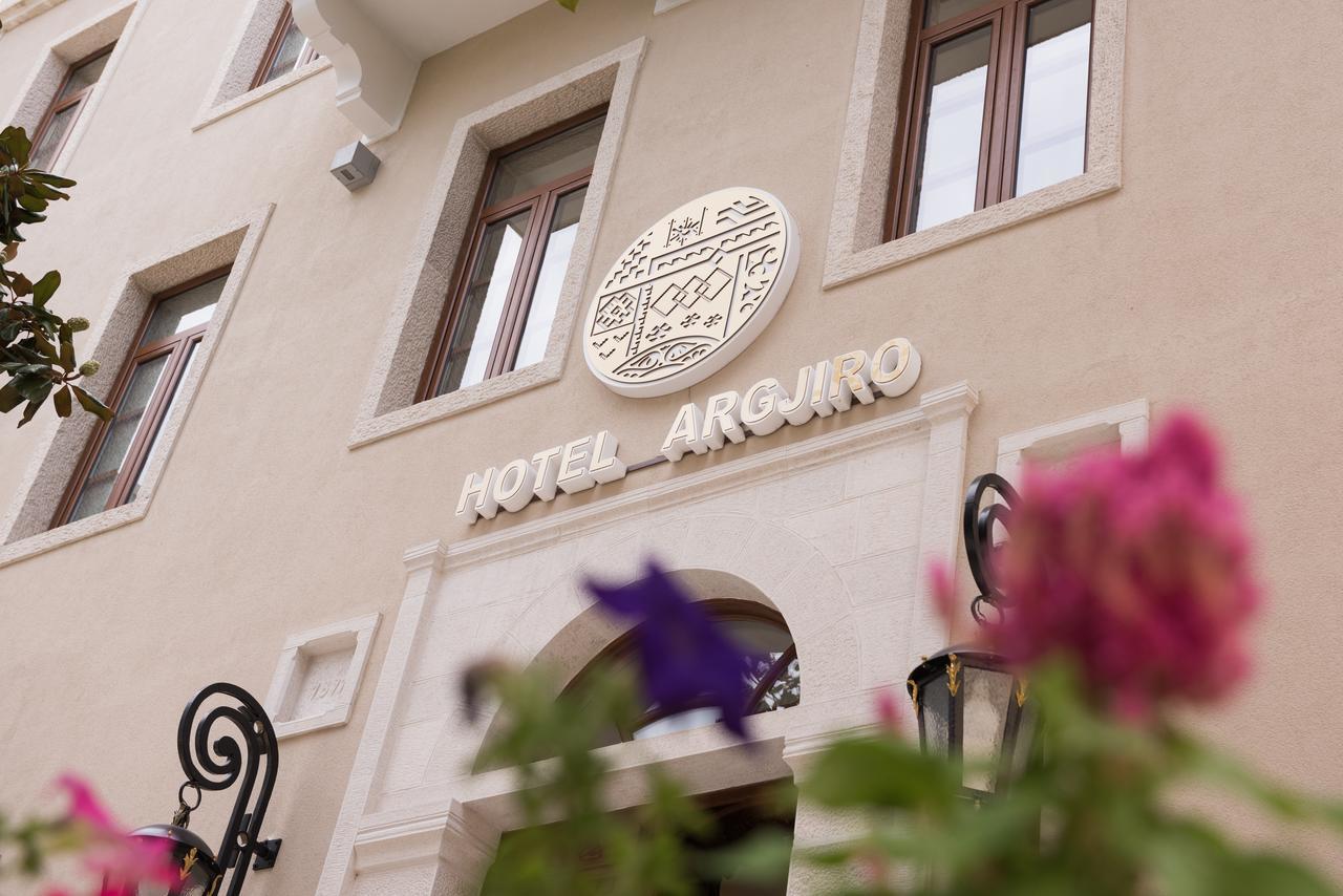 Hotel Argjiro Гирокастра Экстерьер фото