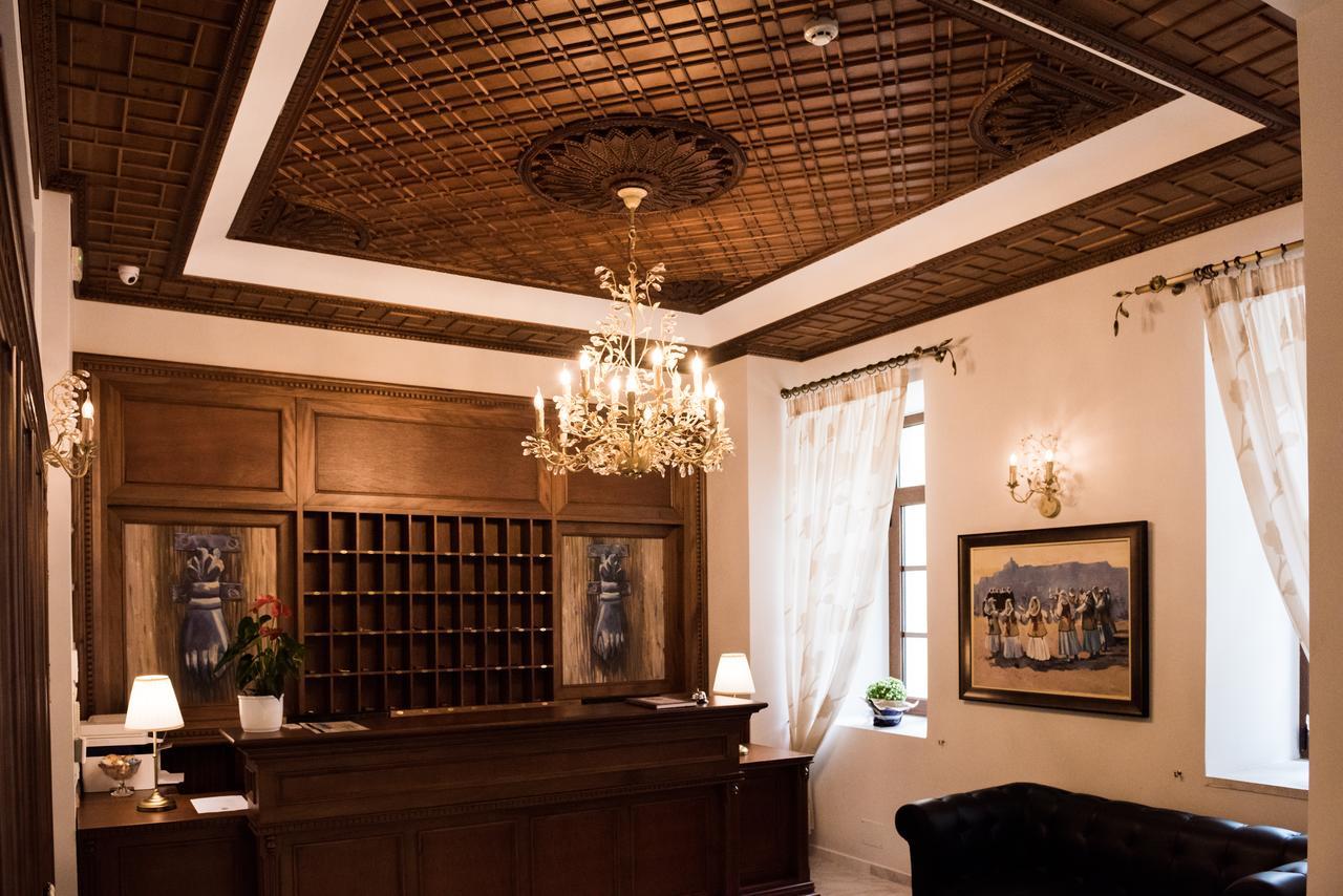 Hotel Argjiro Гирокастра Экстерьер фото