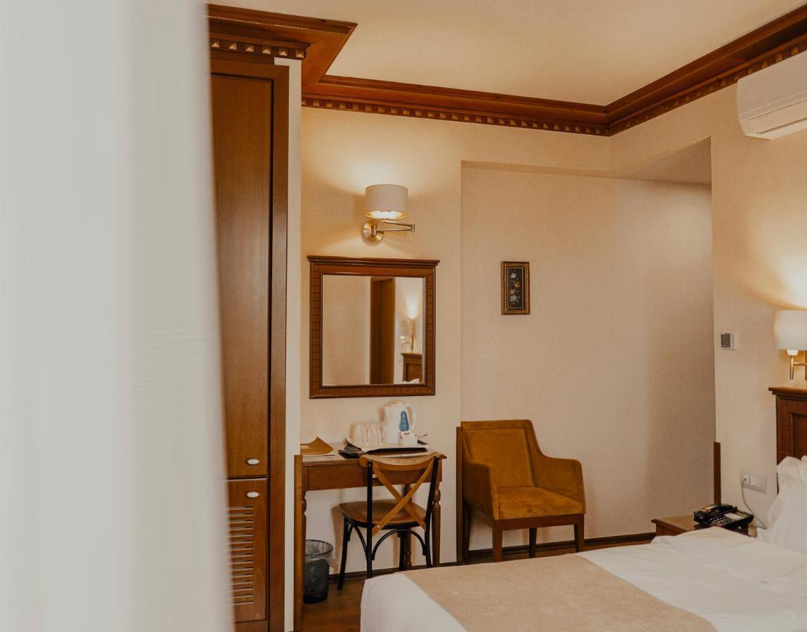 Hotel Argjiro Гирокастра Экстерьер фото